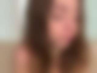 Live cam show with OdiliaDodson - Moaning on boobsie.com
