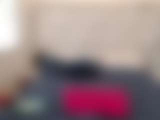 RebeccaMils's Live Sex Cam Show