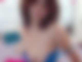 Live cam show with RebeccaMils - Brown Hair on Dolls Live