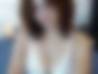 Live cam show with RebeccaMils - Brown Hair on Camsoda