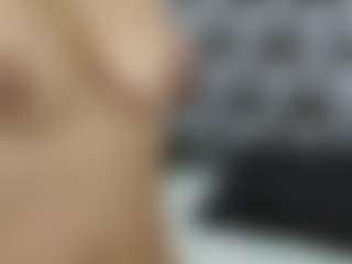 Live cam show with RebeccaMils - Dirty Talk on Camsoda