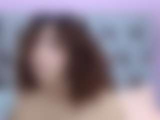 Live cam show with RebeccaMils - Amateur on Camsoda