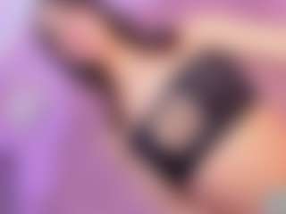 Live cam show with Vanessapintoo - Smoking on sexylive.show