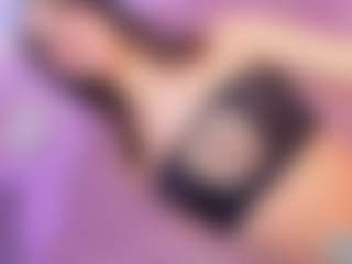 Live cam show with Vanessapintoo - Tease on StripNow