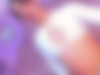 Live cam show with Vanessapintoo - Tease on instabang