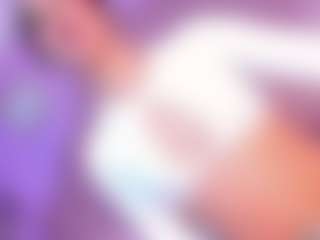 Live cam show with Vanessapintoo - Orgasm on Latina Girls