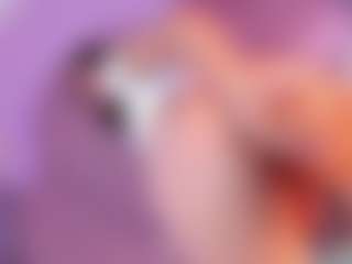 Live cam show with Vanessapintoo - Smoking on TeamSkeetLive
