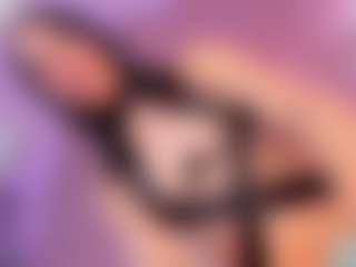 Live cam show with Vanessapintoo - Smoking on Mixed Magazine Live