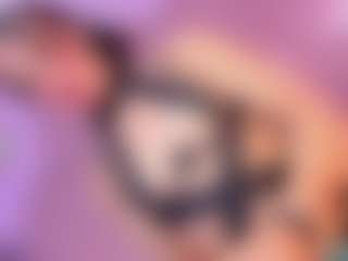 Live cam show with Vanessapintoo - HD on Camsoda
