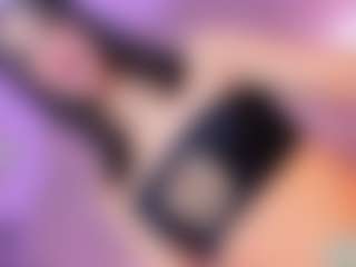 Live cam show with Vanessapintoo - Colombia on madthumbs