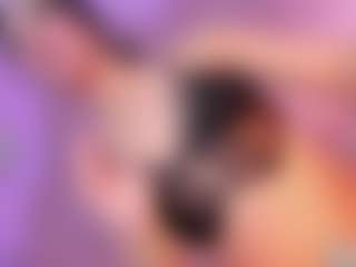 Live cam show with Vanessapintoo - Brown Eyes on Camsoda