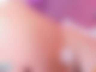 Live cam show with Vanessapintoo - Smoking on Camsoda