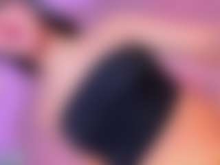 Live cam show with Vanessapintoo - Colombia on Camsoda