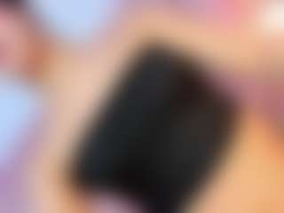 Live cam show with Vanessapintoo - Smoking on Fling VIP Chat