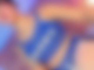 Live cam show with Vanessapintoo - Average on CamwithHer