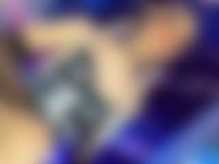Live cam show with Zara-gill - English on TeamSkeetLive