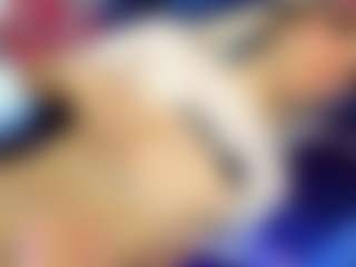 Live cam show with Zara-gill - Average on googirlz