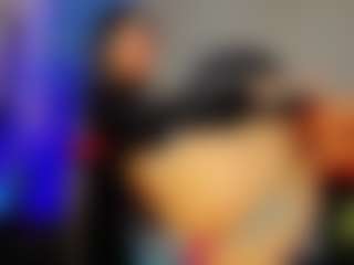 Live cam show with Zara-gill - Tease on Soda Cam