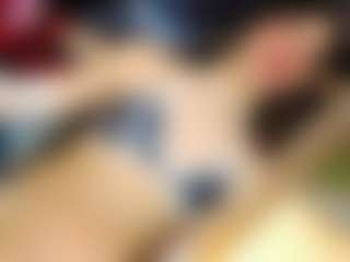 Live cam show with Zara-gill - Tiny Tits on Gym Cam Girls