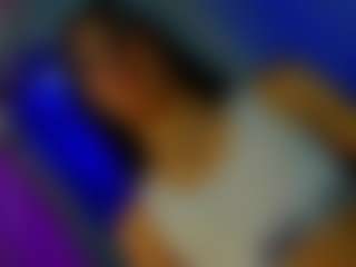Live cam show with Zara-gill - No Smoking on Camsoda