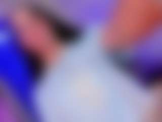 Live cam show with Zara-gill - Tiny Tits on Camsoda