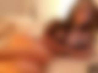 Amira Noire's Live Sex Cam Show