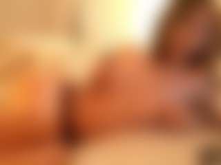 Amira Noire's Live Sex Cam Show