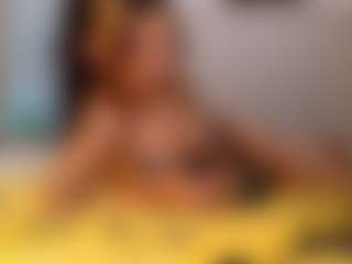 Amira Noire's Live Sex Cam Show