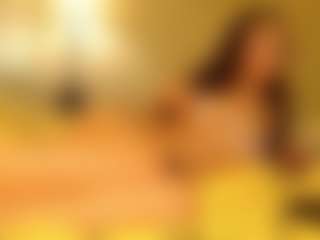 Amira Noire's Live Sex Cam Show