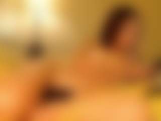 Amira Noire's Live Sex Cam Show