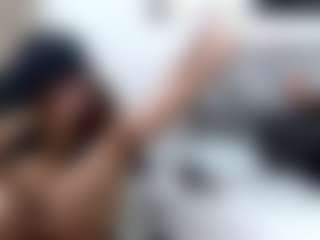 BustyXMilf's Live Sex Cam Show