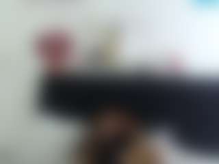 Live cam show with BustyXMilf - Average on CamClone