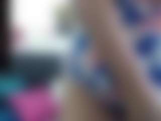 BustyXMilf's Live Sex Cam Show