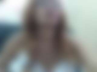 Live cam show with BustyXMilf - Average on fapnchat