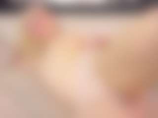Live cam show with BonnieHenley - Camel Toe on Camsoda