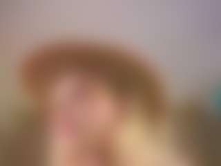 Live cam show with BonnieHenley - Camel Toe on Camsoda