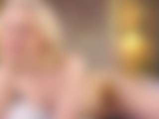 Live cam show with BonnieHenley - Blue Eyes on Chatstar