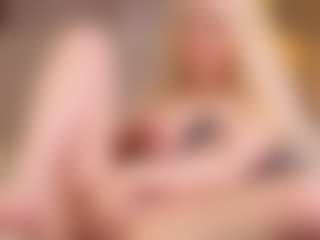 BonnieHenley's Live Sex Cam Show