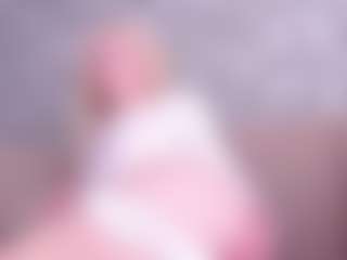 Live cam show with BonnieHenley - Blonde Hair Amateur on Chatstar