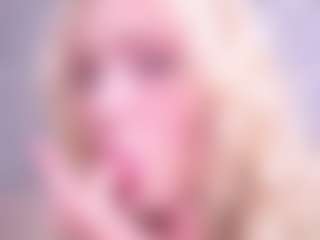 Live cam show with BonnieHenley - Camel Toe on SinfulBabes