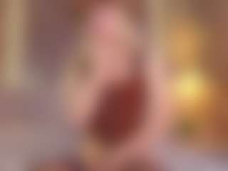Live cam show with BonnieHenley - Blonde Hair on StripNow