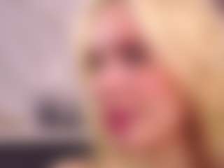 Live cam show with BonnieHenley - Normal on Camsoda