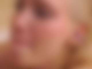 BonnieHenley's Live Sex Cam Show
