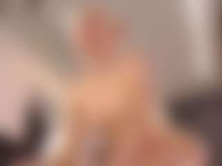 BonnieHenley's Live Sex Cam Show