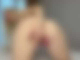 Live cam show with BonnieHenley - Blonde Hair Teen (18+) on UwU Esports