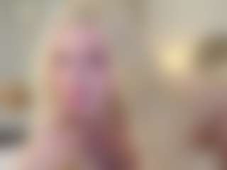 Live cam show with BonnieHenley - Blue Eyes on Cam Slut