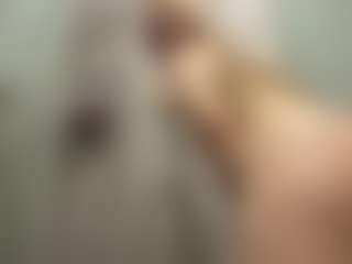 BonnieHenley's Live Sex Cam Show