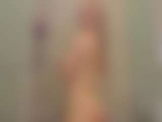 BonnieHenley's Live Sex Cam Show