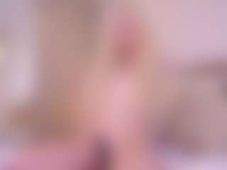 Live cam show with BonnieHenley - Blonde Hair on Hubzter Live