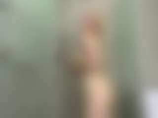 Live cam show with BonnieHenley - Teen (18+) on Soda Cam
